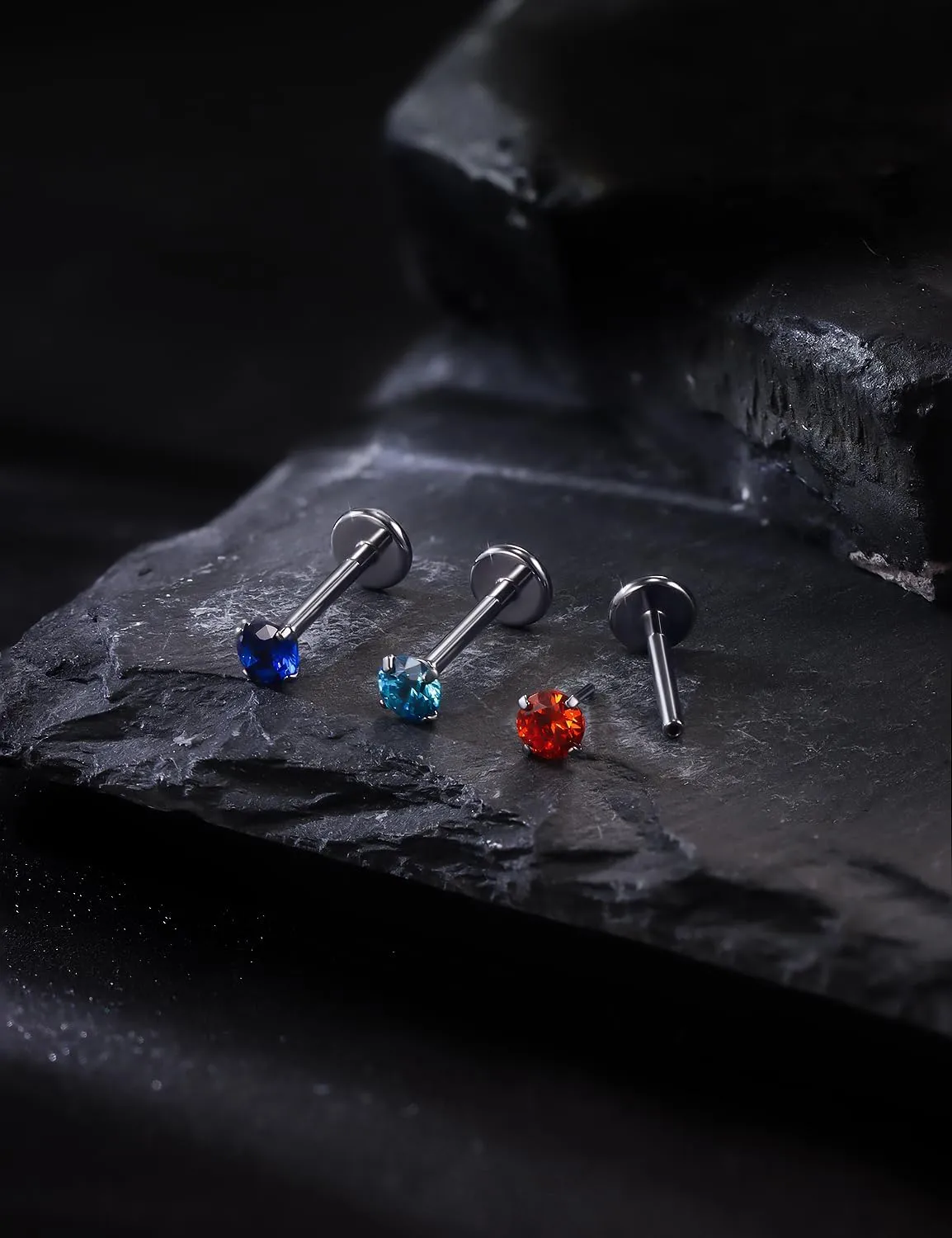20G 18G 16G Titanium Threadless Flat Back Earrings Nose Ring Studs Tragus Labret Medusa Piercing Jewelry G23 Monroe Lip Ring Snake Bite Forward Helix Conch Cartilage Earrings Piercing Jewelry
