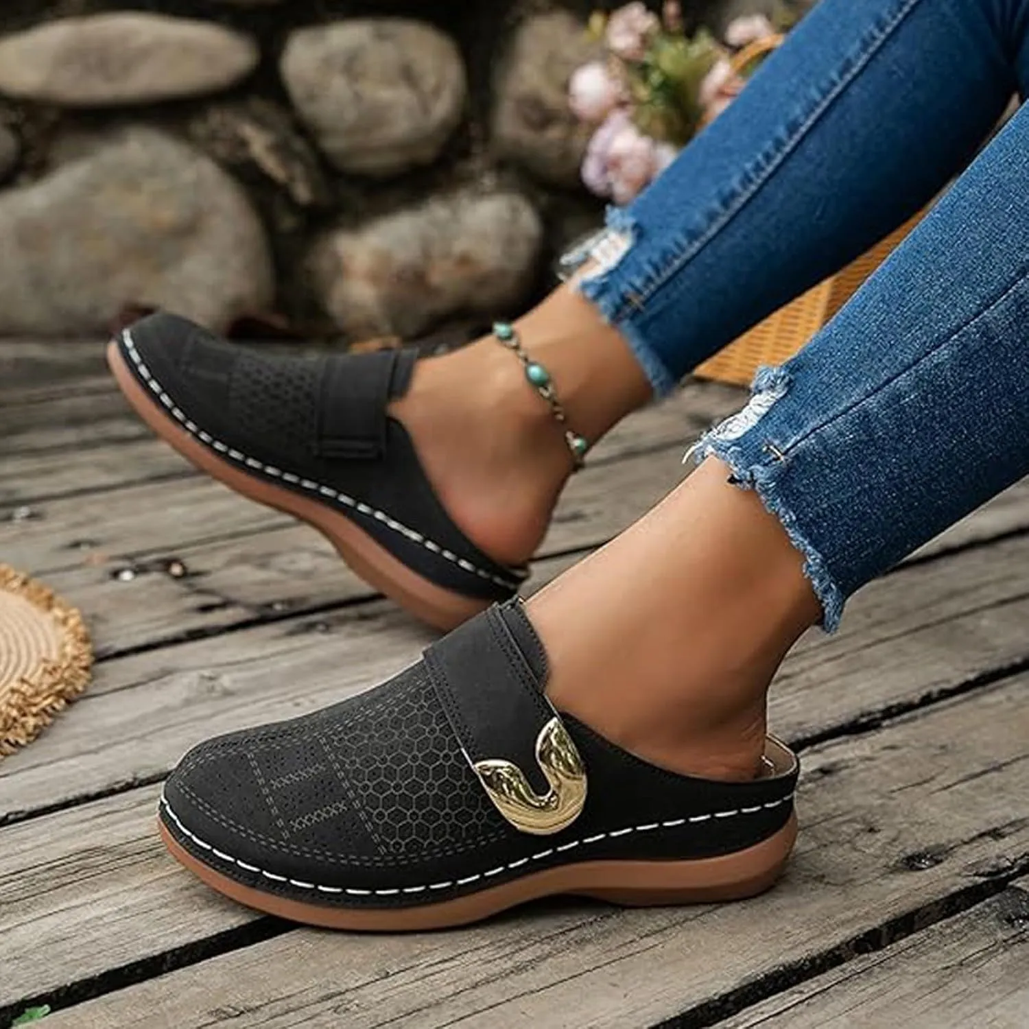 Clogs for Womens Mules Shoes: Comfortable Closed Toe Clog Arch Support Walking Wedge Shoes Backless Low Wedge Sandals Dressy Summer Slip-On Flats Business Work Sandals