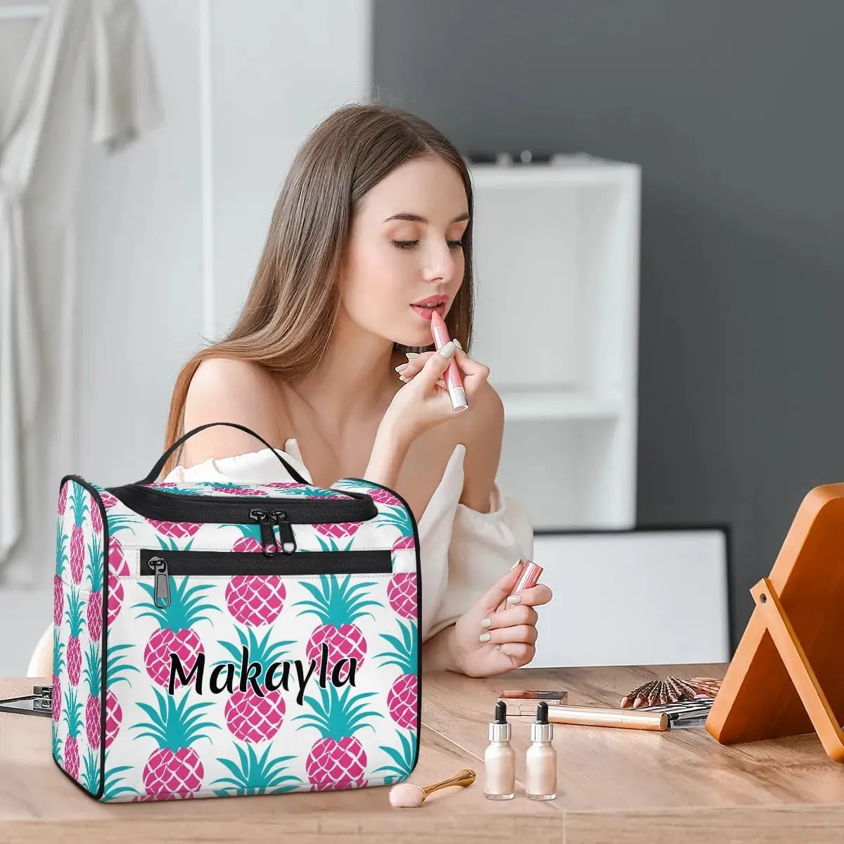 Customized Large Capacity Cosmetic Bag for Girls Women Personalized Cosmetic Storage Bag Portable Rose Red Pineapple Makeup Bag