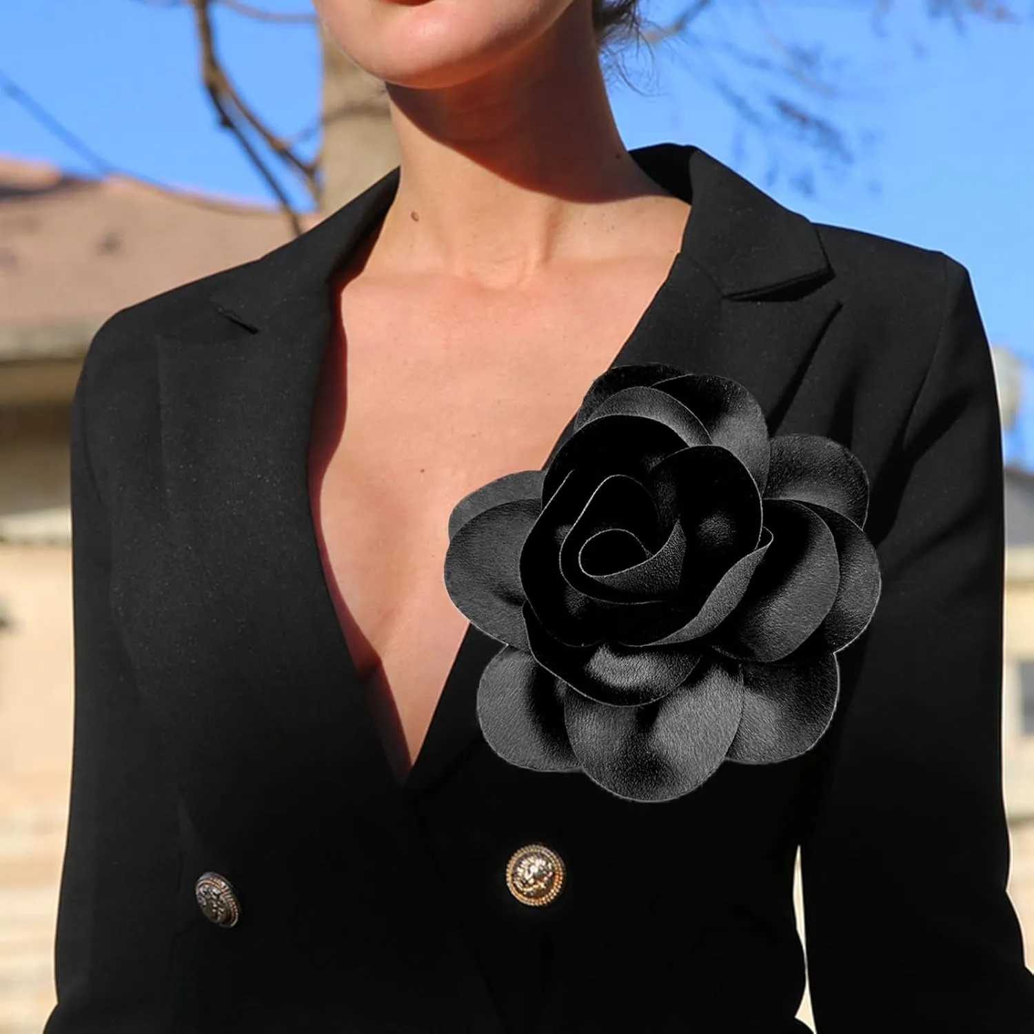Dainty Satin Rose Flower Brooches Flower Choker Necklace for Women Camellia Floral Brooches Lapel Pins Big Floral Chokers for Wedding Dance Dress Clothes Accessories