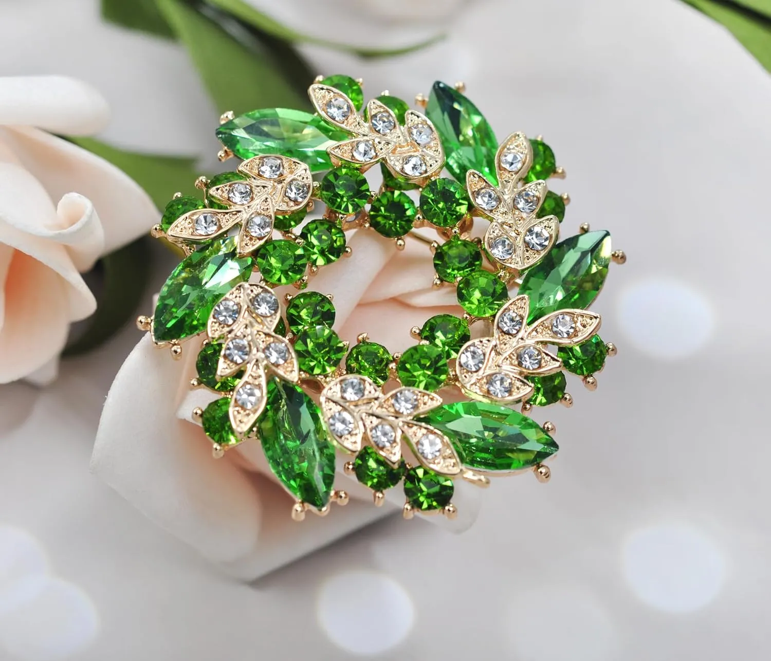 Gyn&Joy Leaf Floral Wreath Brooch Pin