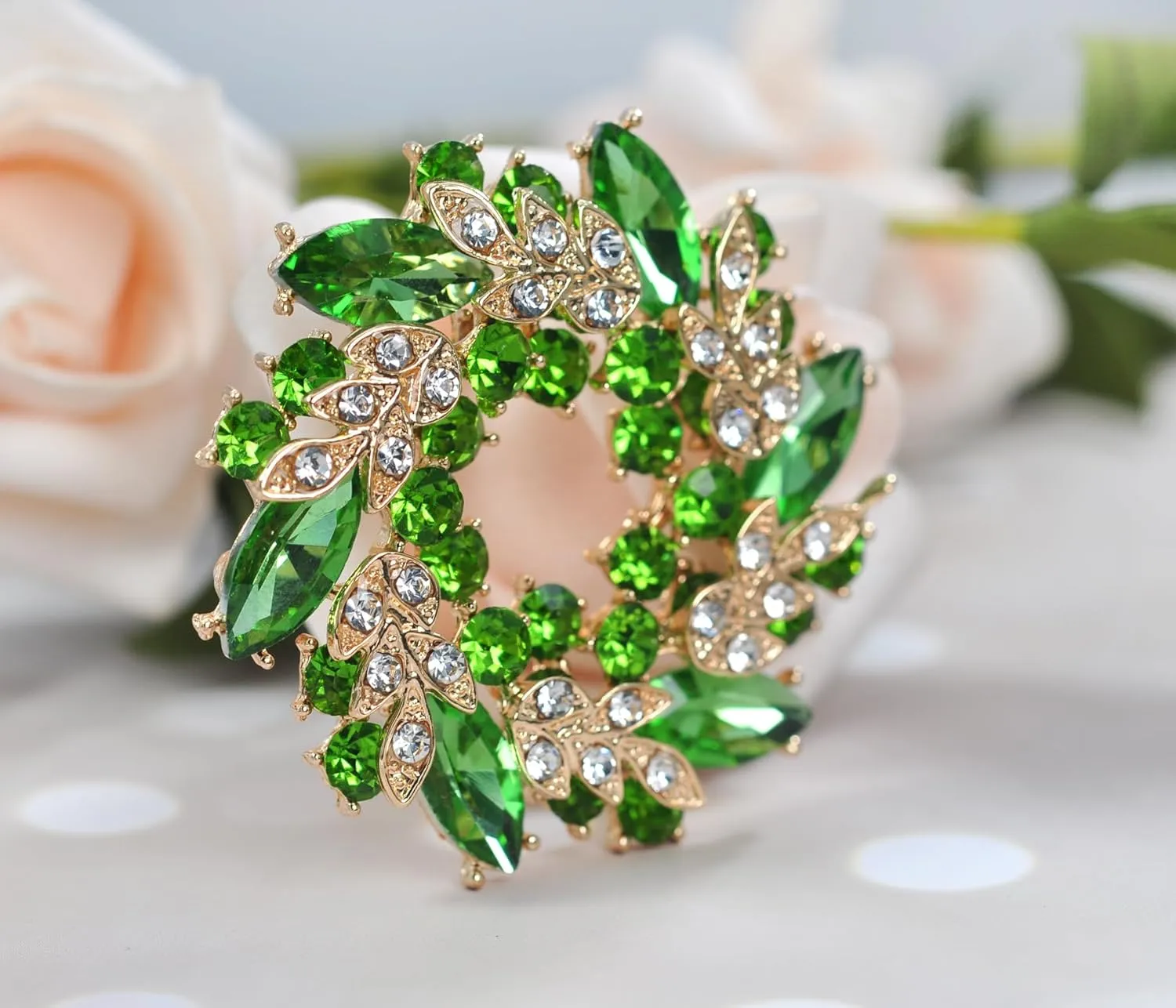 Gyn&Joy Leaf Floral Wreath Brooch Pin