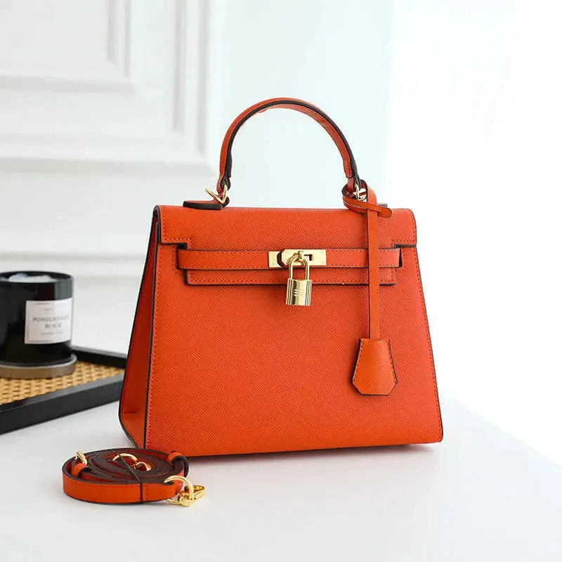 London  Iconic Handbag