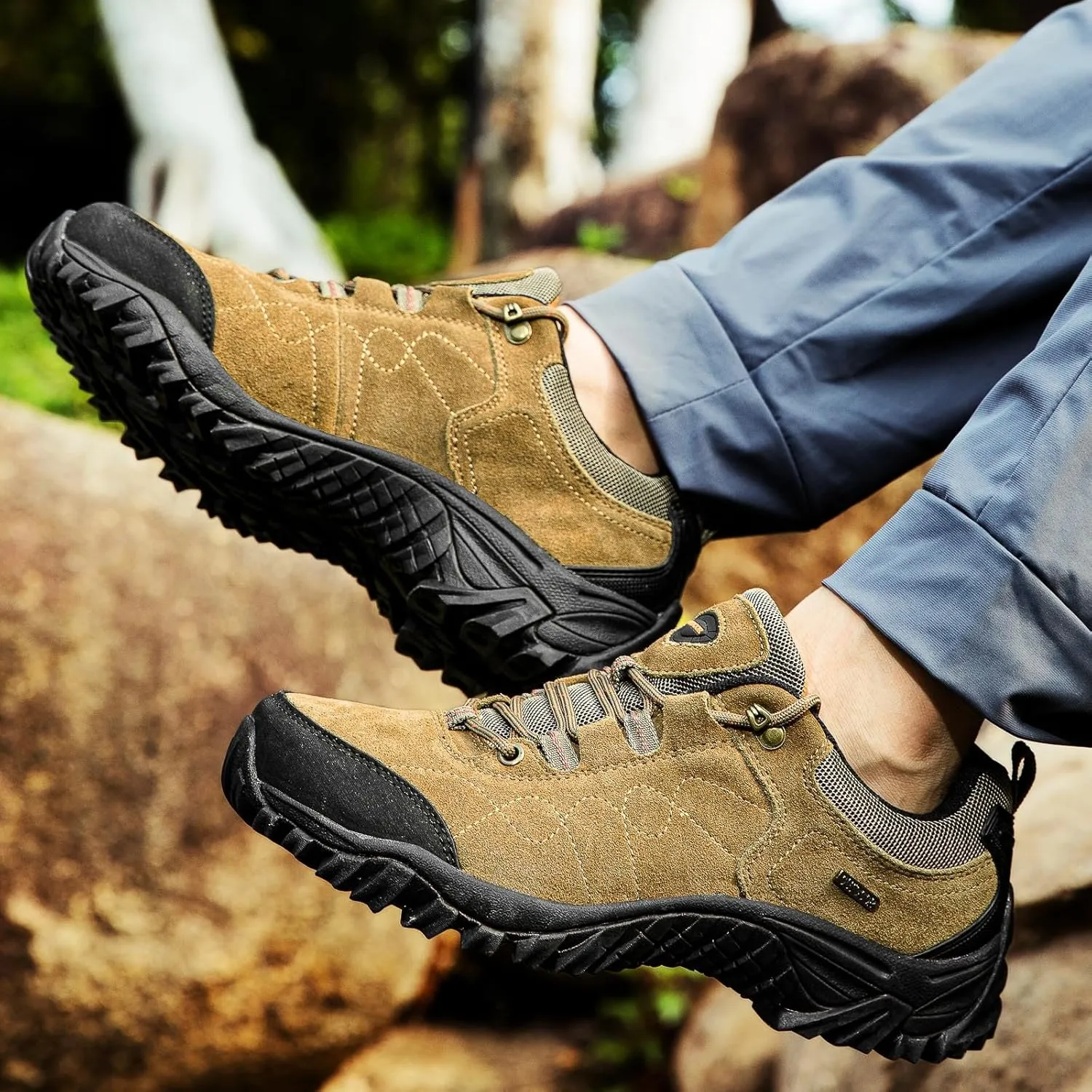 Men's Fashion Retro Waterproof Outdoor Hiking Shoes Lace Up Low-Top Non-Slip Sneakers Lightweight Breathable Trail Running Shoes for Trekking Training Walking Camping