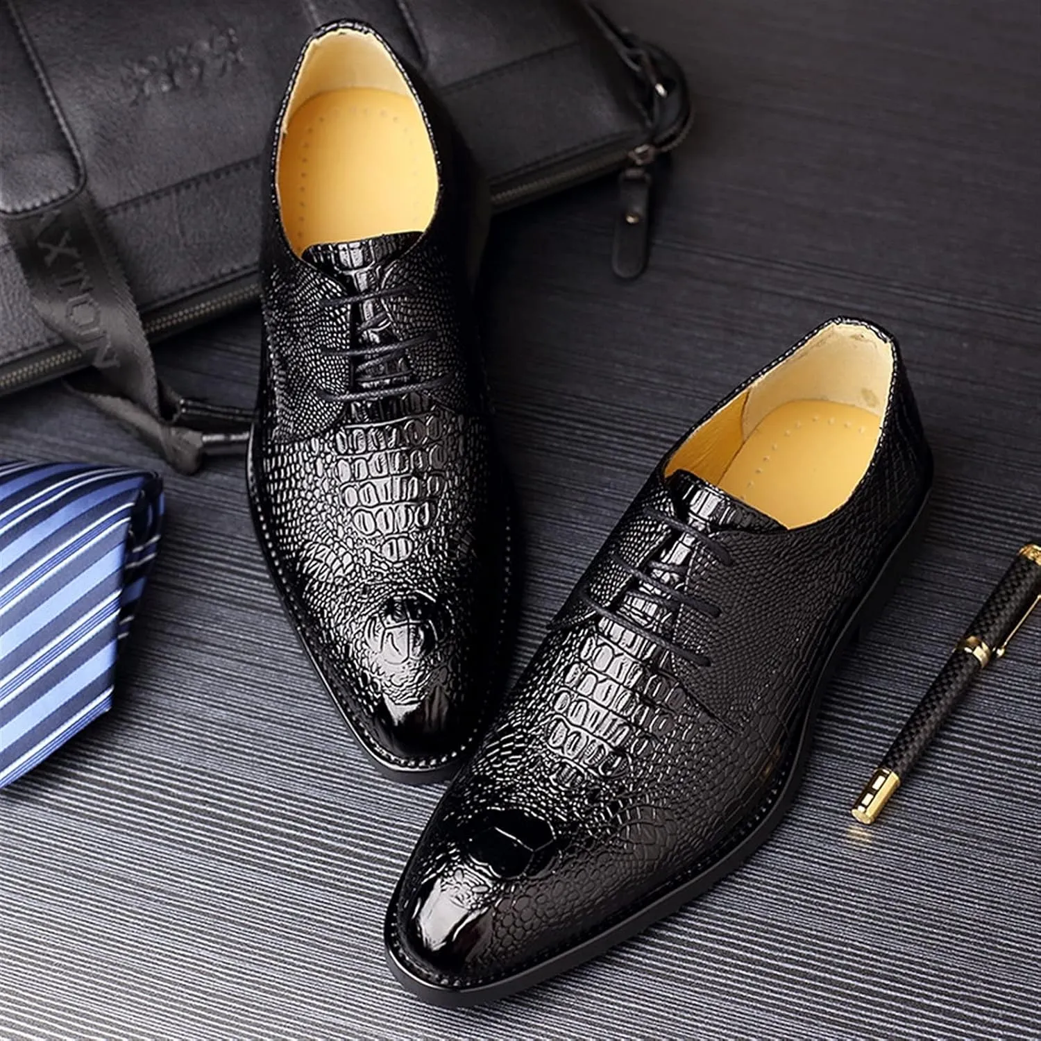 Single Season Formal Shoes for Men Lace Up Crocodile Embossed Burnish Round Toe Vegan Leather Anti-Slip Non Slip Rubber Sole Block Heel Low Top Business Very Popular Among Young People