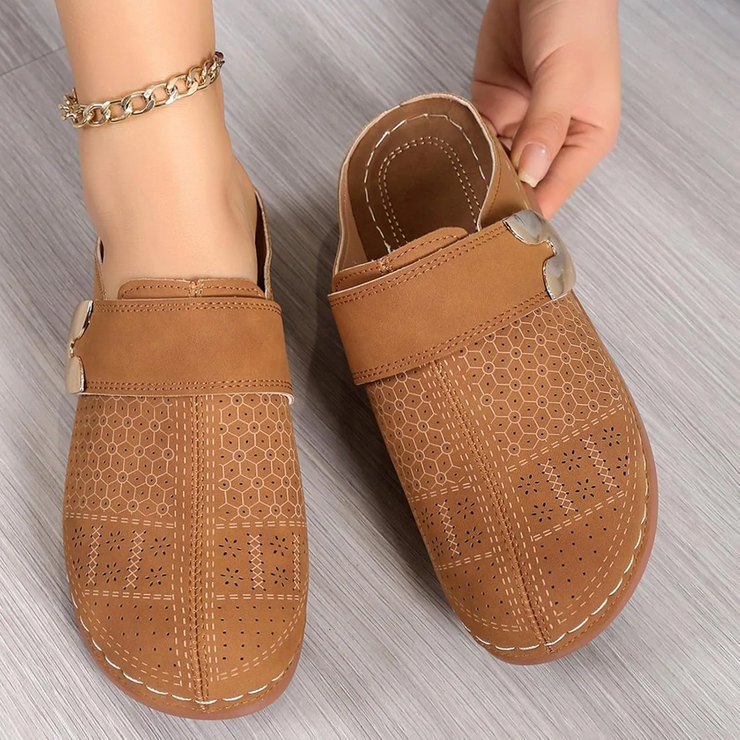 Women's Mules & Clogs Dressy Summer Closed Toe Orthopedic Sandals, Slip On Wide Width Backless Shoes Hollow Out Breathable Platform Sandals All-Match Comfortable Walking Slippers